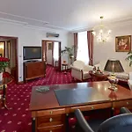 Hotel Stefanik 4*
