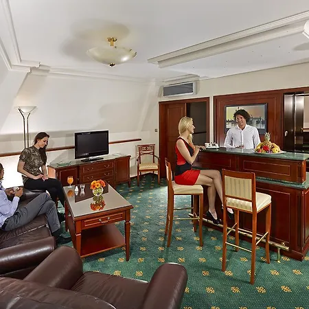 Stefanik Hotel 4*