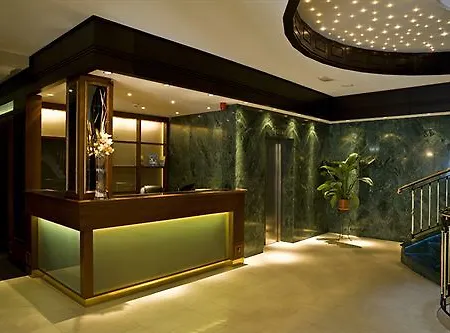 Stefanik מלון מיאבה