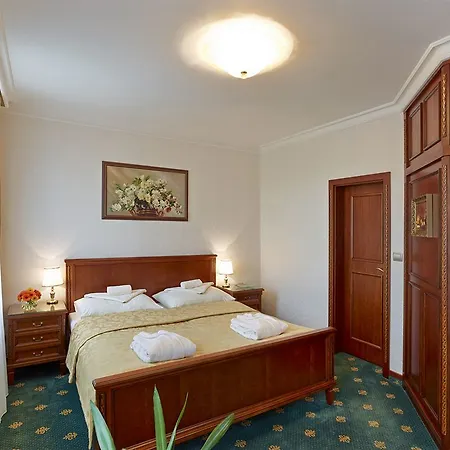 Hotel Stefanik 4*